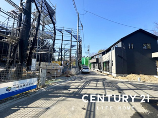 【前面道路含む現地写真】 | 前面道路含む現地写真です