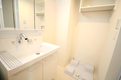 【洗面所】 | S＆T Grace Square（ｴｽ＆ﾃｨ ｸﾞﾚｰｽ ｽｸｴｱ）