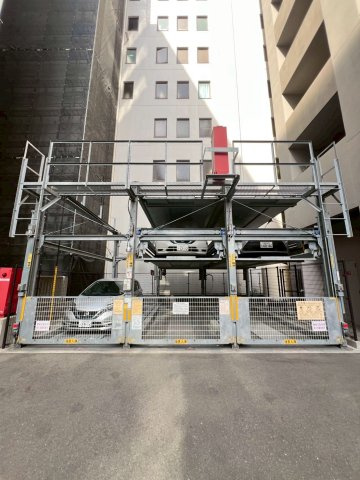 エンクレスト博多駅南STREETの駐車場