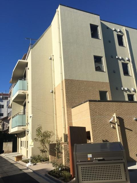 オーパスウーノ三軒茶屋のエントランス