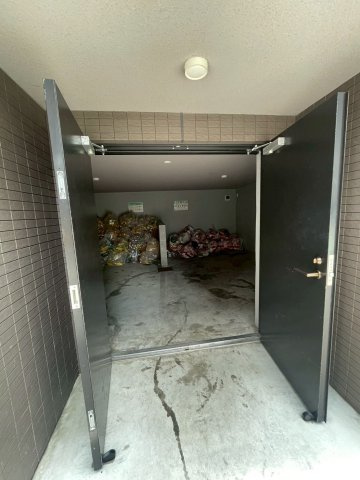エンクレスト呉服町のエントランス