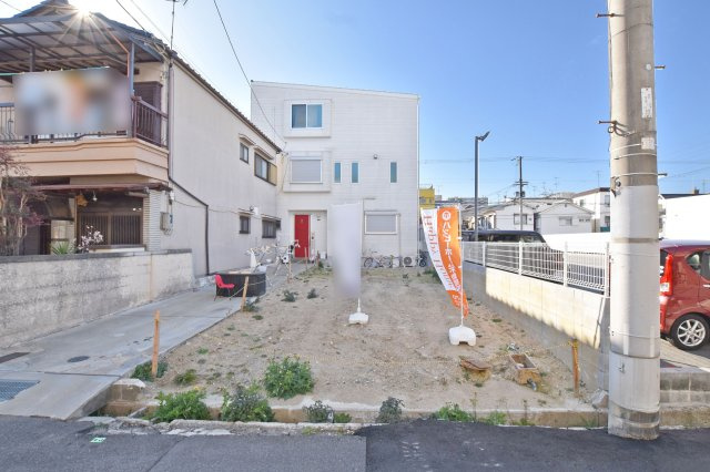 SPITI立花町3丁目新築一戸建て│4LKD+駐車1台可の外観|現地外観正面写真です。
同社施工のご案内が即日可能です。