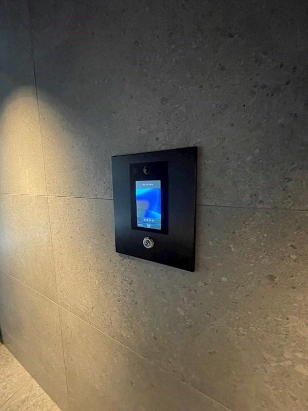エンクレスト天神南PUREの外観