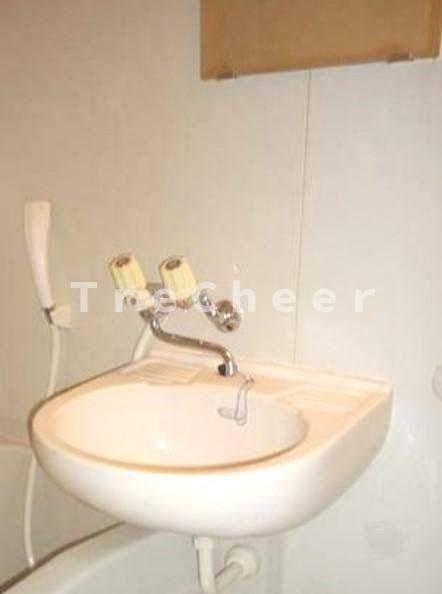 フローラ白山の洗面所