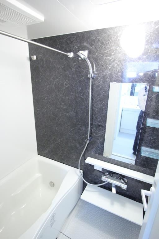 ウェルスコート錦糸町の浴室