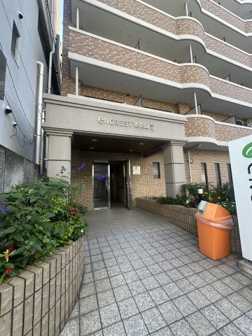エンクレスト西公園Ⅱのエントランス