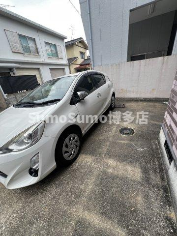 オーベルジュ平尾の駐車場