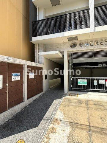 エンクレスト白金のエントランス|ゆとりのあるエントランスです