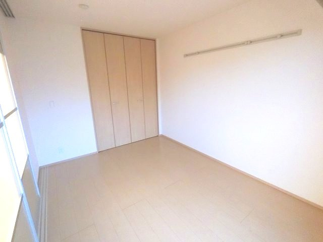 【寝室】