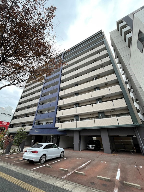 エンクレスト日赤通りの外観