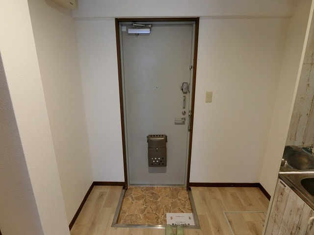 アウレリア甲子園の玄関