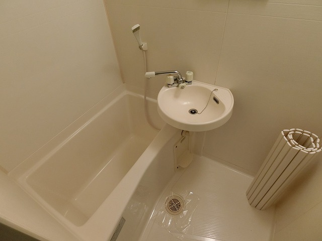 アウレリア甲子園の浴室