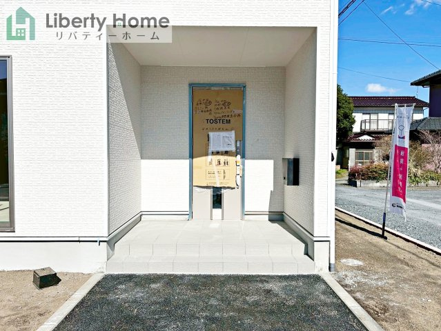 常陸大宮市姥賀町第3　新築戸建　8号棟のエントランス
