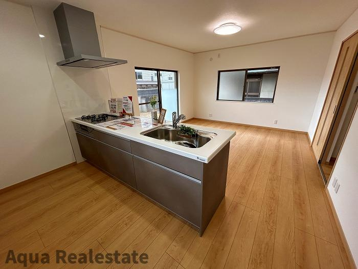 木田郡三木町大字井戸　リノベ住宅のキッチン|キッチンでお料理をお楽しみください