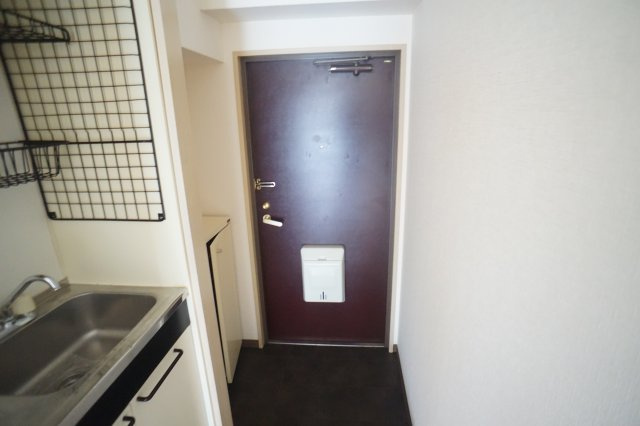 オーヤビル新館の玄関