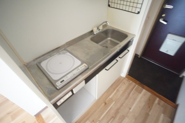 オーヤビル新館のキッチン