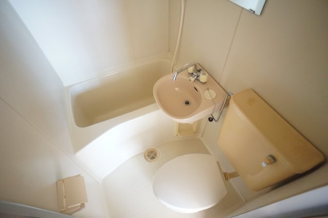 オーヤビル新館の浴室