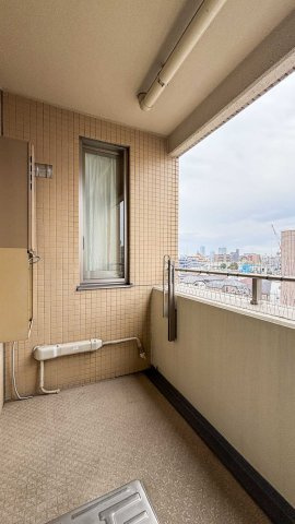用賀パークハウスのバルコニー|用賀パークハウス：約４．６７平米のバルコニー画像です！