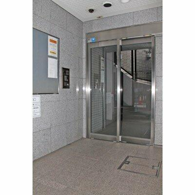ガーラ笹塚駅前のエントランス| 