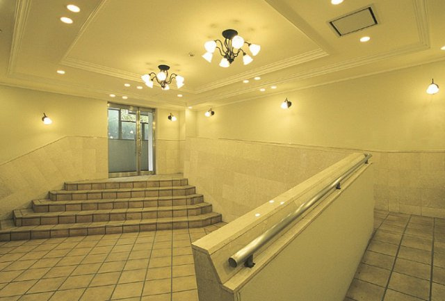 カスタリア原宿のエントランス