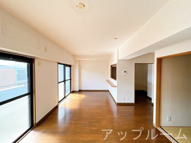 フォレスト北山の居間・リビング
