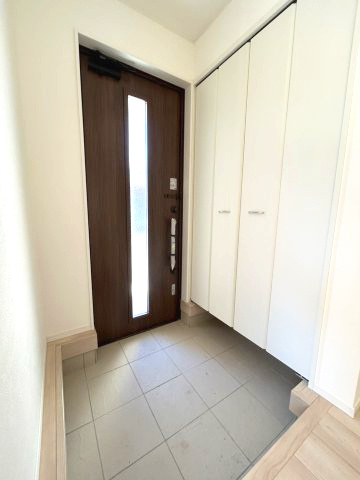 新築戸建　千曲市中第1の玄関