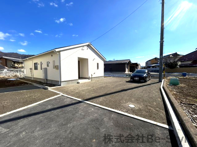 新築戸建　千曲市中第1の前面道路含む現地写真