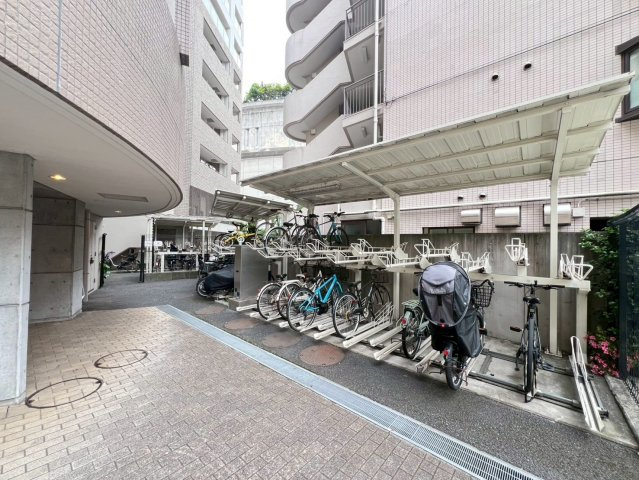 クオリア目黒大橋イーストの周辺