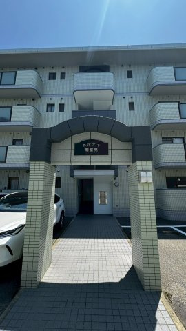 カルチェ南室見のエントランス