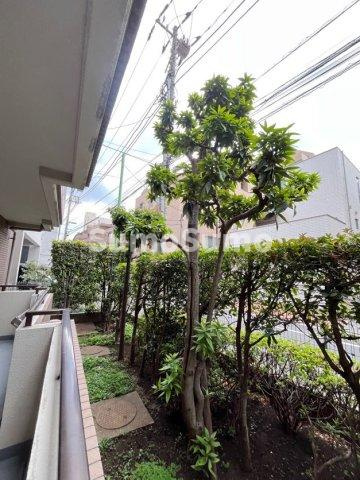 ガーデンコート下馬の展望