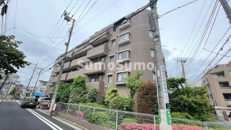 ガーデンコート下馬の外観|落ち着いた雰囲気の外観です