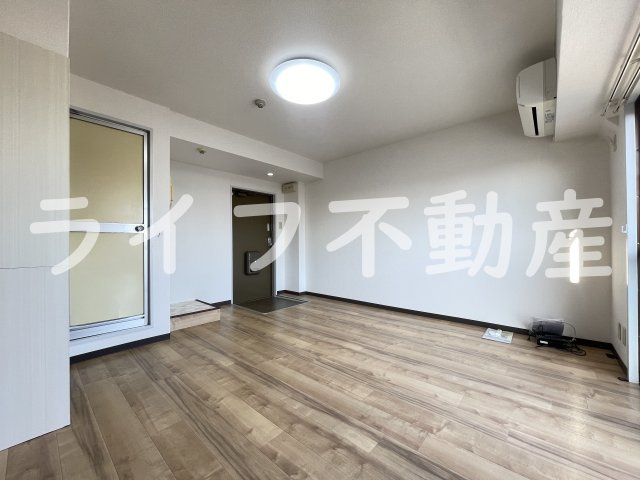 ライラック小阪の洋室|スタンダードな洋室です