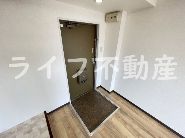 ライラック小阪の玄関|シンプルで使いやすい玄関です