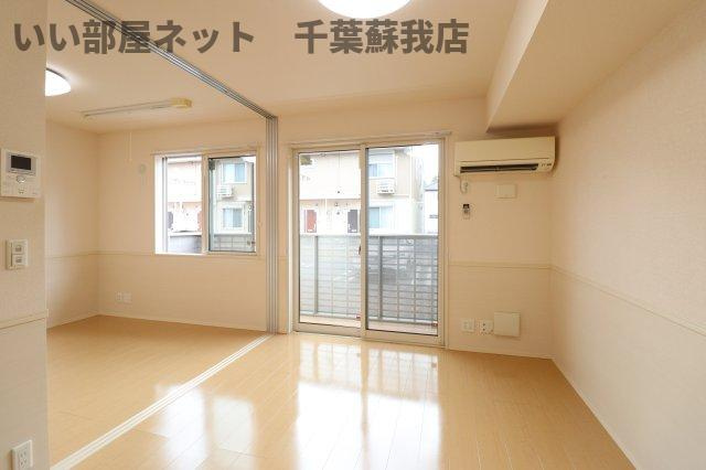 ブリランテAの居間・リビング|使いやすいリビングです