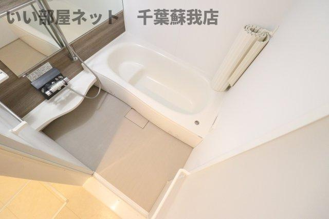 ブリランテAの浴室|日々の疲れを癒すお風呂付です