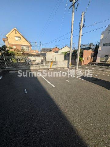 カンポ ドーロの駐車場