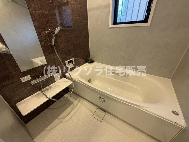 寿町　中古一戸建ての浴室|■物件内覧・資金計画相談・住宅ローン相談、リフォーム相談、お問合せ受付中■
※当日・翌日のご内覧、ご相談はお電話でのお問合せがスムーズです！