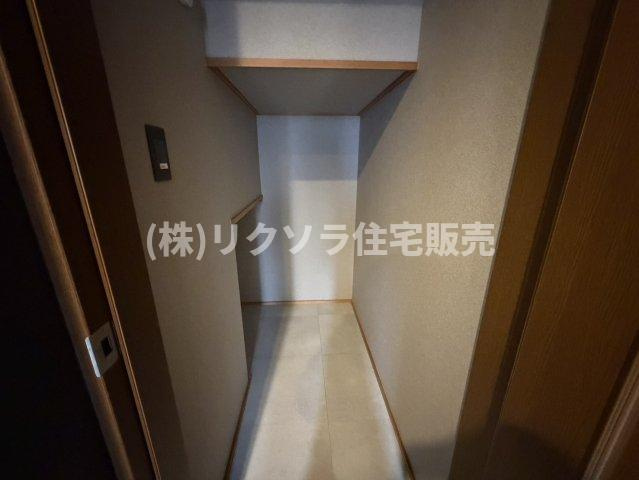 寿町　中古一戸建ての収納|廊下収納
■物件内覧・資金計画相談・住宅ローン相談、リフォーム相談、お問合せ受付中■
※当日・翌日のご内覧、ご相談はお電話でのお問合せがスムーズです！