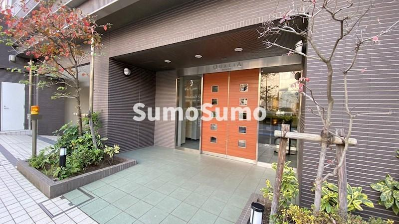クオリア広尾のエントランス|毎日通るエントランスはこのようになっています