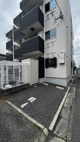カトレア姪浜Ⅱの駐車場