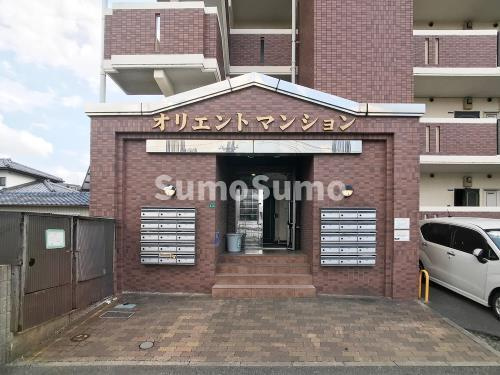 オリエントマンションのエントランス