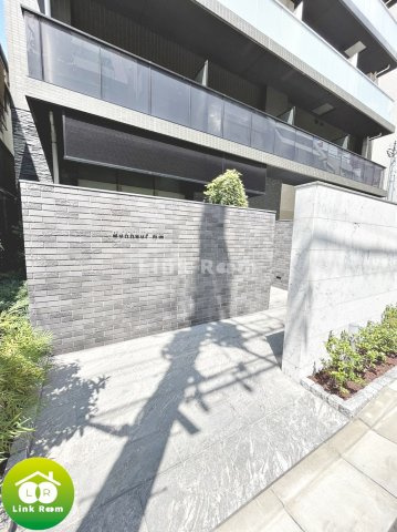 ボヌール両国のエントランス