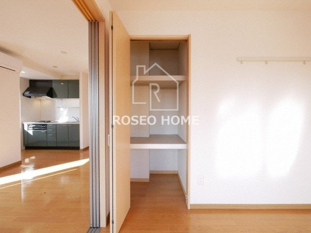 シェーンブルンの収納|同マンション別部屋：参考写真