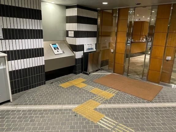 WコンフォートタワーズEASTのエントランス|管理の行き届いたエントランスとなっております。