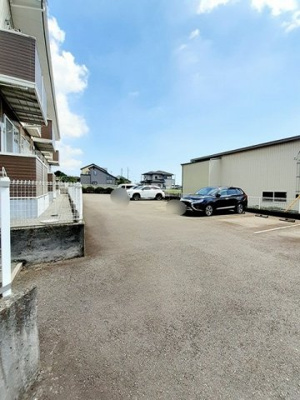 【駐車場】 | サラシティー | 駐車場があります