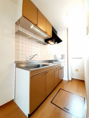 【キッチン】 | サラシティー | コンパクトなキッチンで掃除もラクラク
