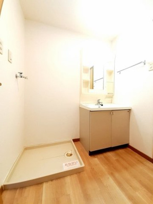 【洗面所】 | サラシティー | ゆったりとスペースのある洗面所