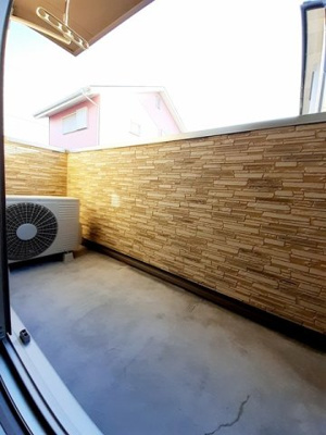 【バルコニー】 | エムティーハイツⅡ | 開放的で明るい空間を演出してくれるバルコニーです