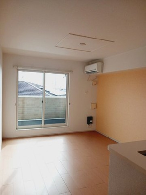 【居間・リビング】 | アオバヒルズタウンＤ | ゆったりとした居間です