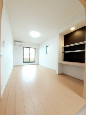 【居間・リビング】 | ステラ津田 | ゆったりとしたリビングです